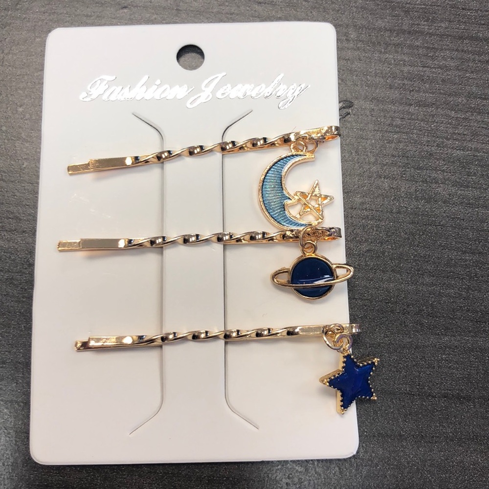 🌎Galaxy Hair pin Set🌎 - Picture 2 of 5